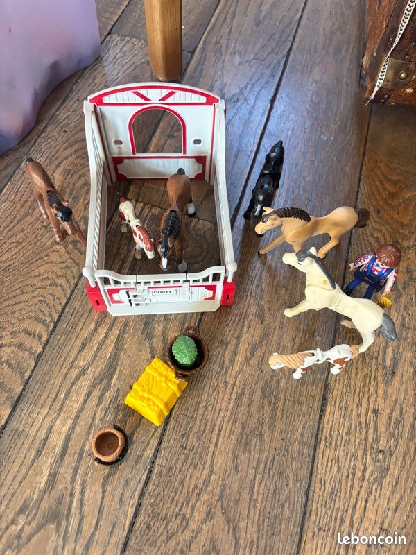 Lot de playmobils, animaux et accessoires (image 8)