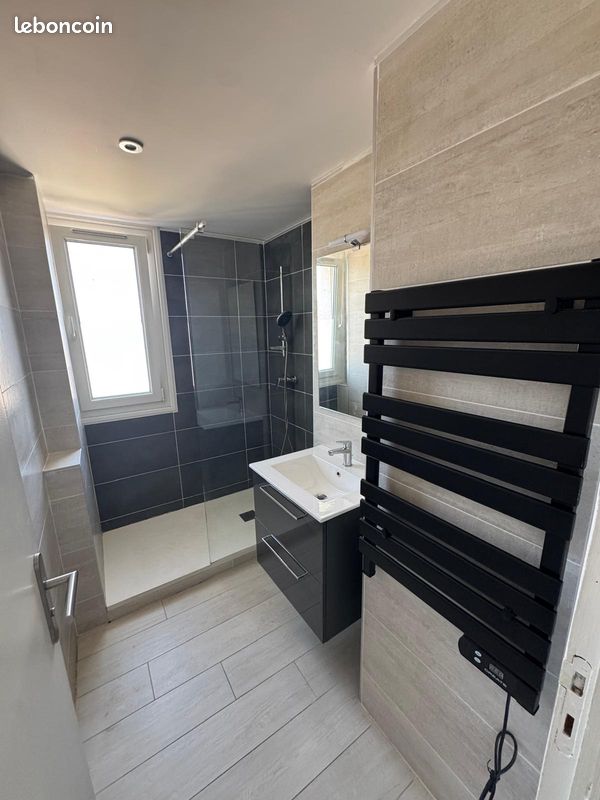 Appartement 3 pièces 79 m² · à Alès · 79 m² · 750 €