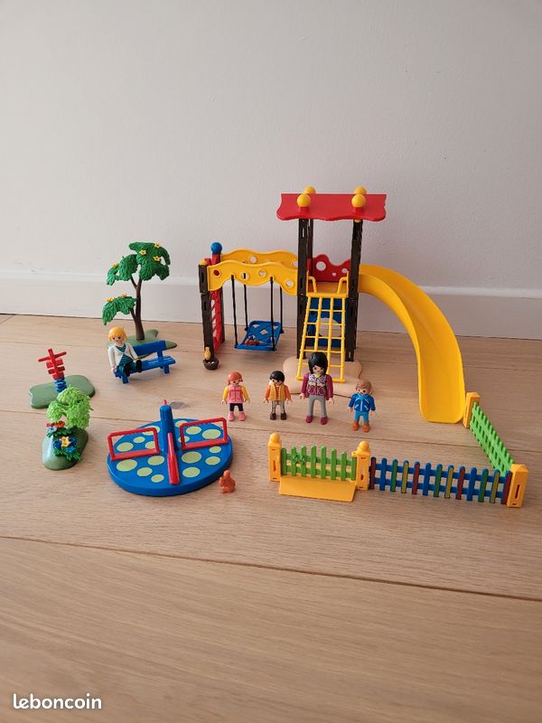 Playmobil "aire de jeux" (image 1)