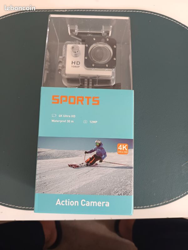 Action caméra 4 K ultra HD waterproof 30m (image 1)