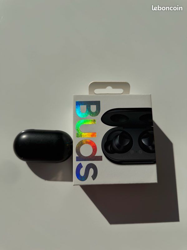 Samsung Galaxy Buds (image 1)