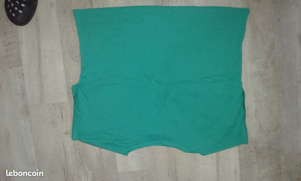 Tee shirt vert neuf 8 euros (pk) (image 2)
