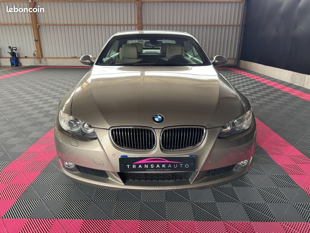 BMW SERIE 3 CAB E93 330i Luxe A (image 2)