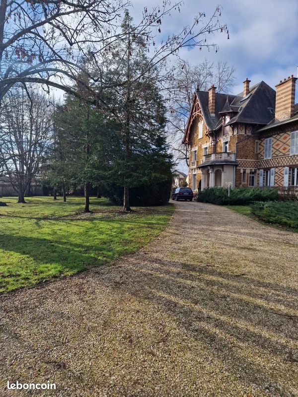 Appartement 4 pièces 131 m² · à Sens · 131 m² · 1 850 000 €