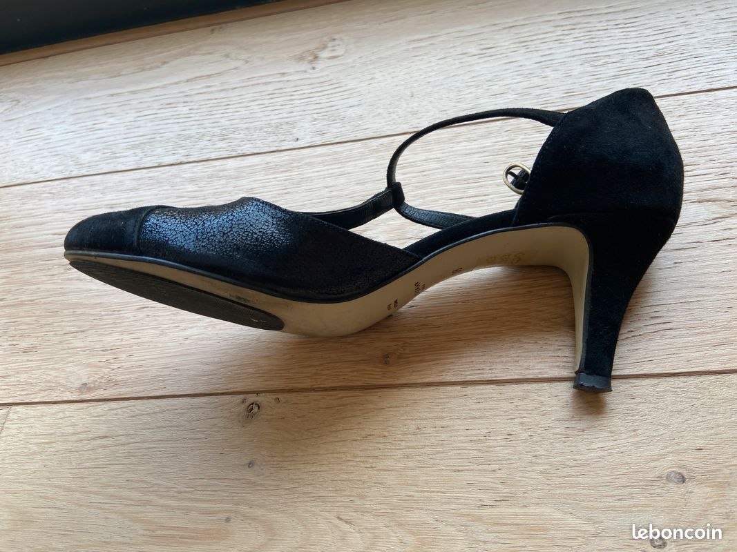 Escarpins Jonak - Cuir Marron - Talons Aiguille Moyen (5-7 Cm) - Taille 38 - Occasion Très Bon état