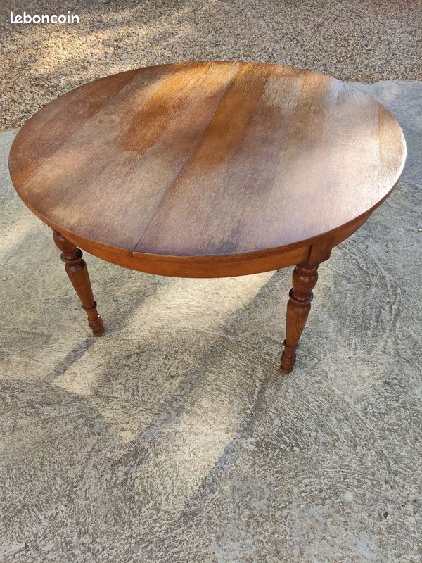 Table ronde / ovale en bois (image 1)