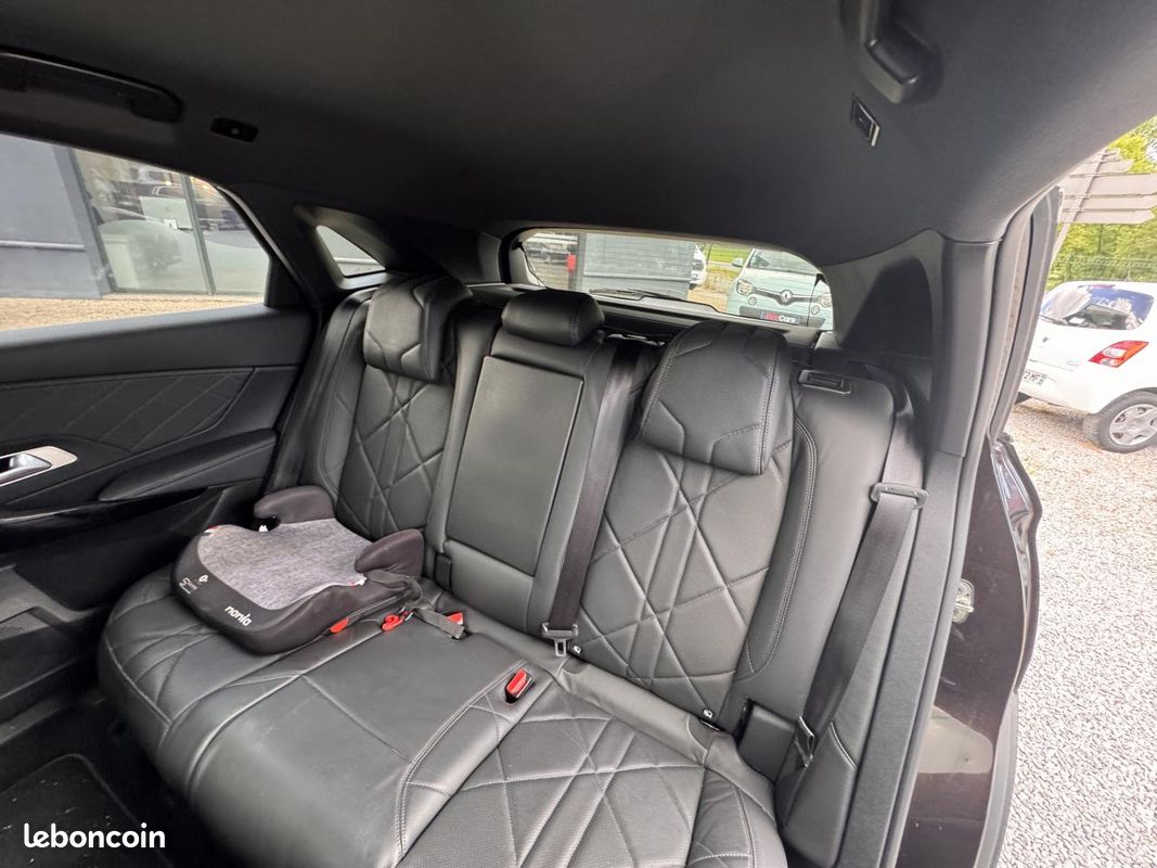 Ds ds 7 crossback 1.6 puretech 180 grand-chic eat bva (image 21)