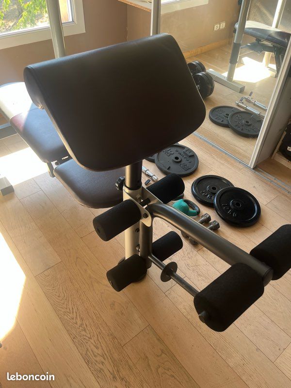Lot complet musculation : Banc multi-exercices + Barre, Haltères & Poids (image 10)