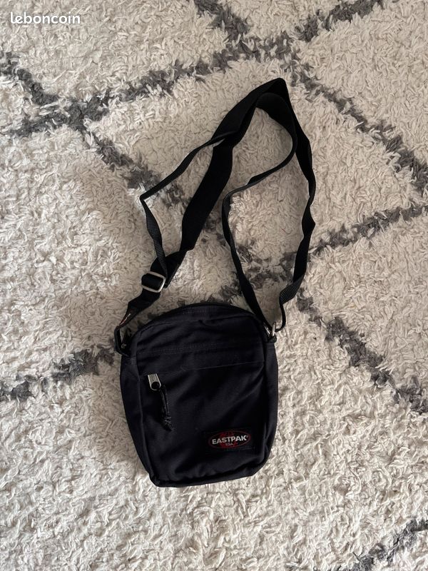 Sacoche Eastpak Noire (image 1)