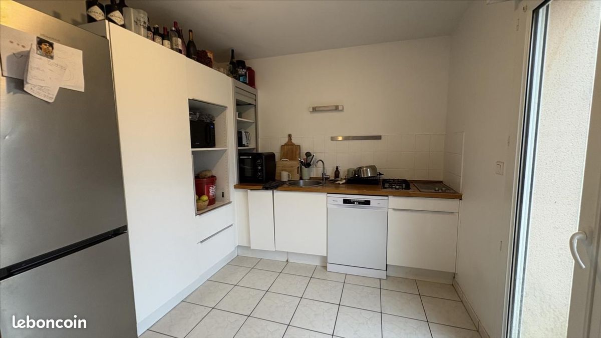 Appartement 4 pièces 125 m² · à Bois-de-Haye · 125 m² · 952 €