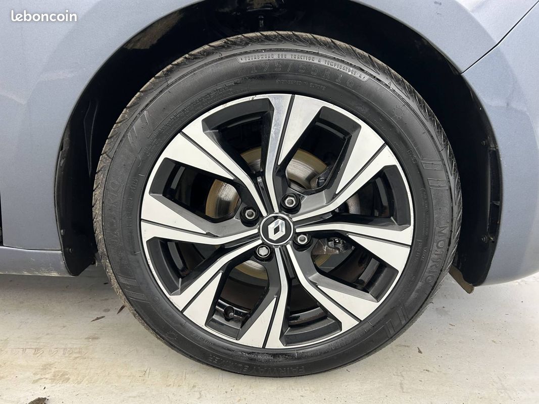 RENAULT Clio TCe 90 - 21 Limited (image 21)