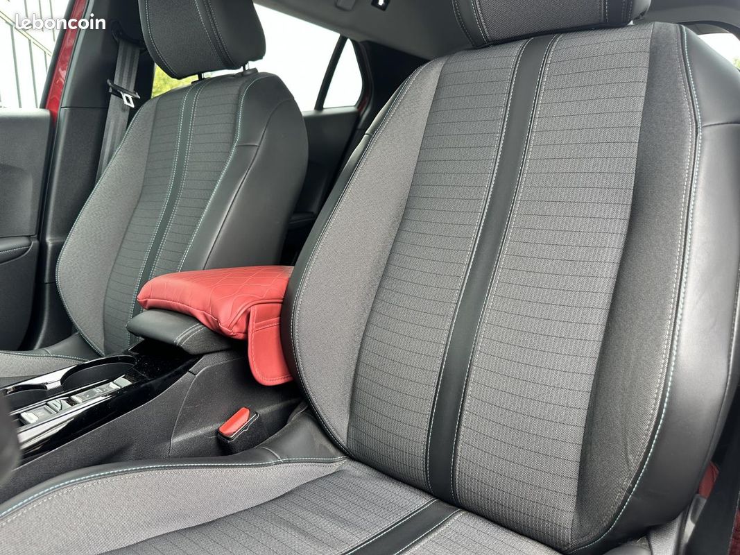 PEUGEOT 2008 1.2i S&S - 130 - BV EAT8 2019 Allure Pack PHASE 1 GARANTIE 12 MOIS (image 10)