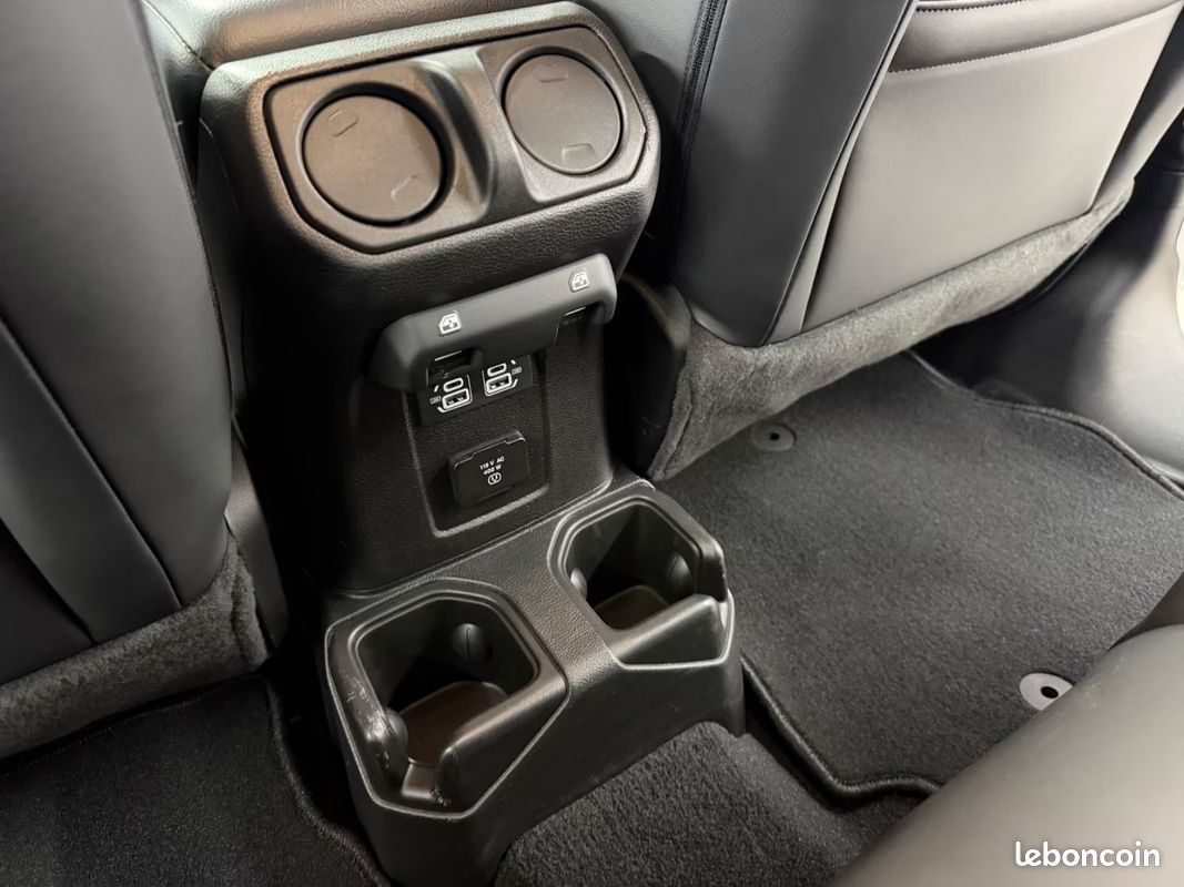 Jeep GLADIATOR Willys Sport 3.6 V6 284 ch BVA8 4x4 – Alpine – Navigation – Freedom Top (image 23)