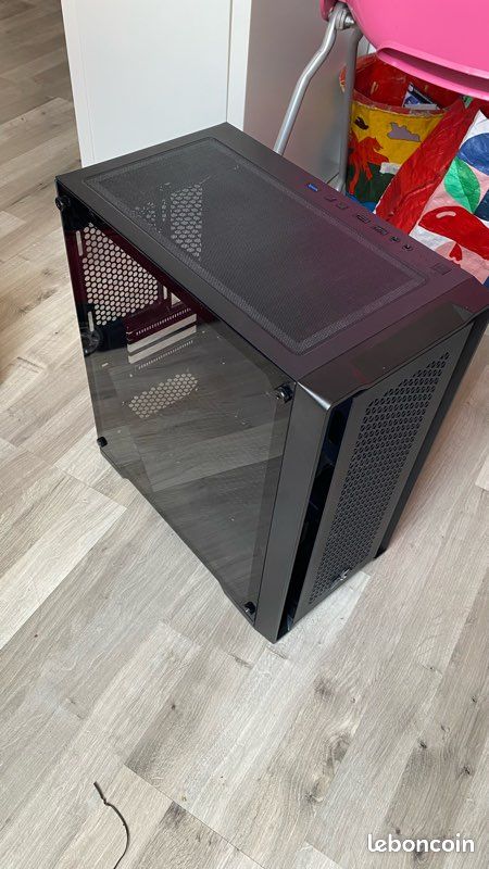 Boîtier pc noir (image 1)