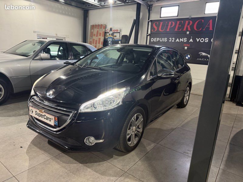 Peugeot 208 1.6 120 CH Allure (image 2)