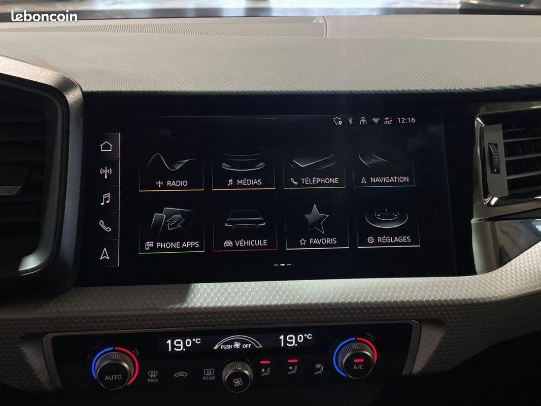 Audi A1 sportback 30 TFSI 116 ch S tronic 7 S line (image 16)