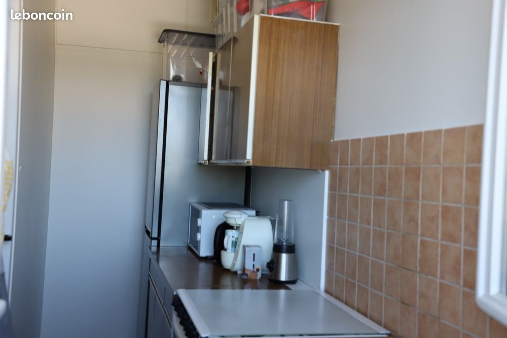 Studio (image 3)