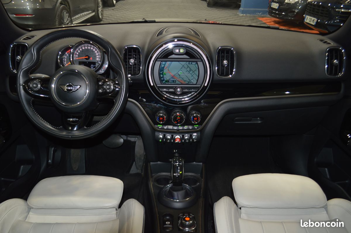 MINI COUNTRYMAN II (F60) COOPER D ALL4 RED HOT CHILI 150 BVA8-48.800km-Toit Ouvrant-GPS CarPlay-Sièges Chauffants-Cuir Intégral Blanc-Jantes 19"-Historique Limpide Mini-Etat Rare-Garantie 12 Mois (image 4)