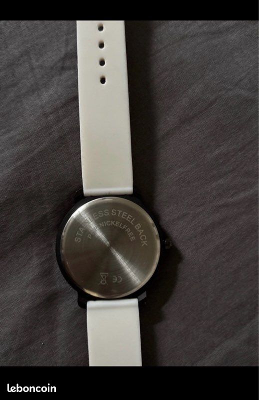 Montre blanche (image 6)