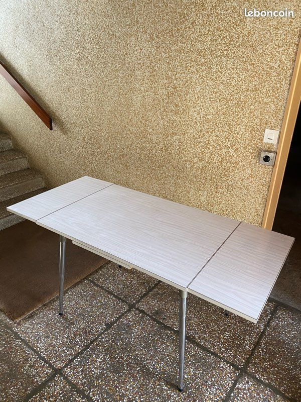 Table de cuisine (image 2)