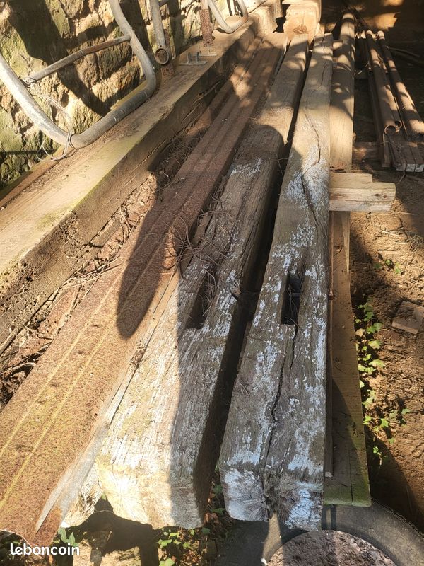 Poteau chêne (image 1)