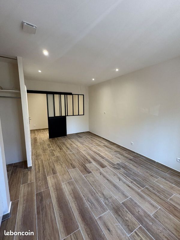 Appartement 2 pièces 27 m² · à Saint-Raphaël · 27 m² · 750 €