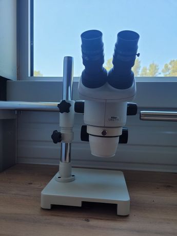 D'occasion LOUPE BINOCULAIRE STEREOMICROSCOPE MOTEC ST-36 à vendre à Centre  d'Affaires Mé