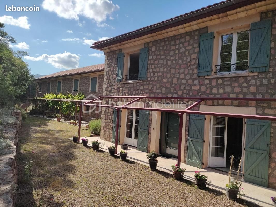 Maison 22 pièces 650 m² · à Clermont-l'Hérault · 650 m² · 1 480 000 €