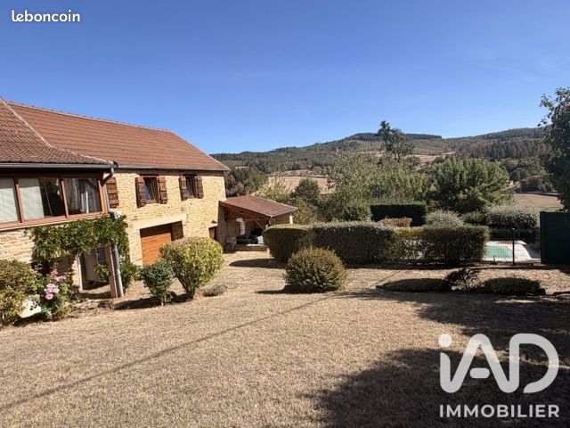 Maison 6 pièces 180 m² · à La Vineuse sur Fregande · 180 m² · 350 000 €