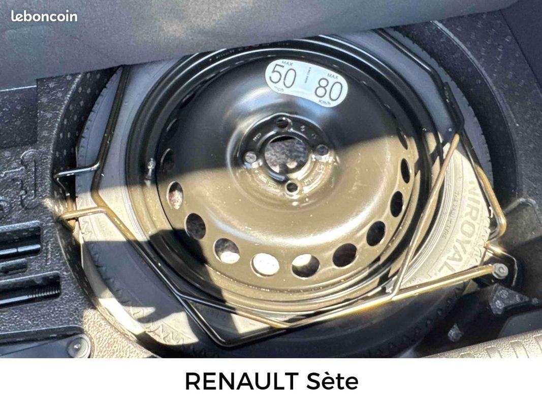 RENAULT Clio E-Tech full hybrid 145 ch GSR2 Techno (image 22)