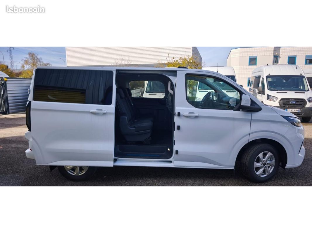 FORD TRANSIT CUSTOM KOMBI Kombi Custom 2.0 EcoBlue - 170 - BVA KOMBI CUSTOM 320 L1 Limited (image 9)