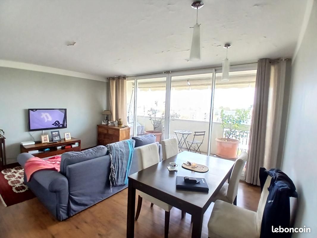 Appartement 3 pièces 69 m² · à Aubervilliers · 69 m² · 243 500 €