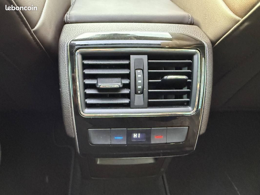 Skoda Superb III 2.0 TDI 150ch SCR Laurin&Klement DSG7 Euro6d-T (image 18)