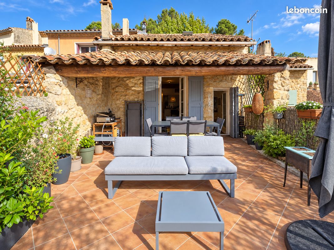 Maison 5 pièces 127 m² · à Rognes · 127 m² · 580 000 €