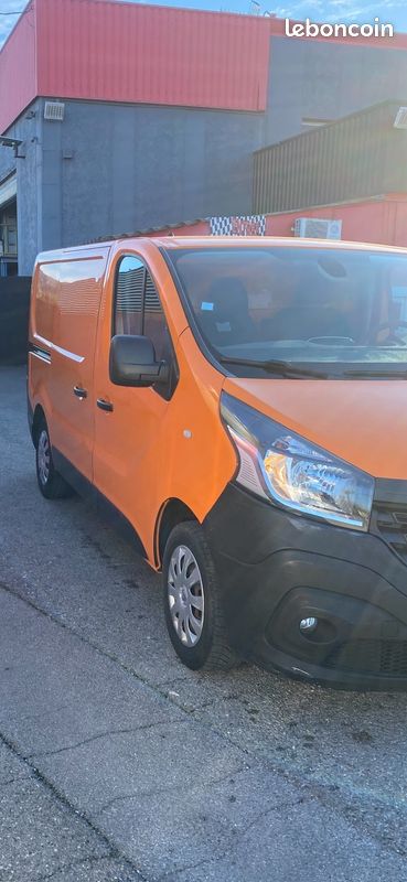 Renault trafic iii l1h1 2018 (image 2)