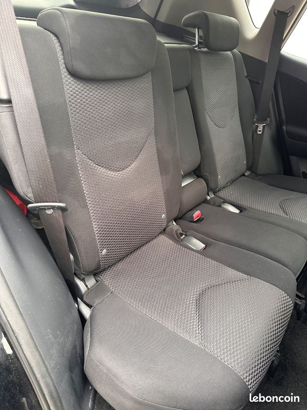 Toyota RAV4 2.2 D4D 150 Cv LIMITED EDITION ✅ SUIVI ENTRETIEN ✅ (image 21)
