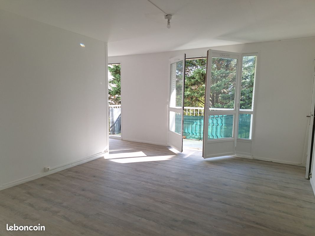 Appartement 4 pièces 65 m² · à Grenoble · 64,9 m² · 83 000 €