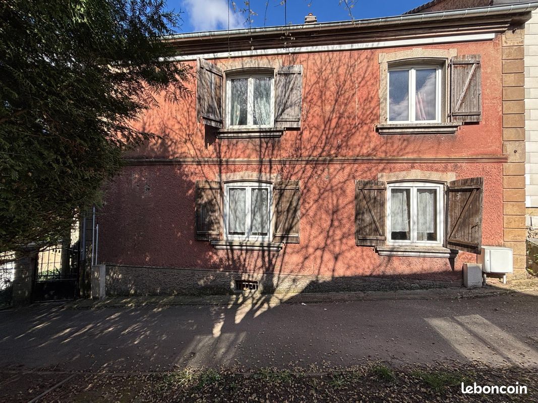 Maison 6 pièces 117 m² · à Creutzwald · 117 m² · 79 900 €