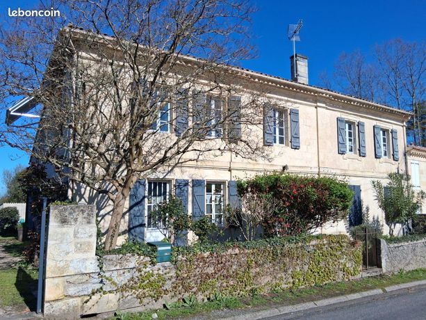 Maison 8 pièces 335 m²