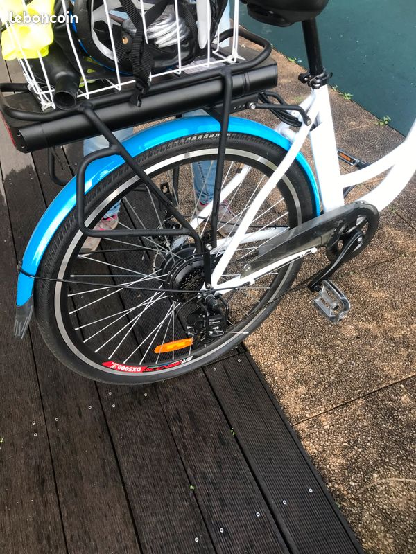 Vélo à assistance électrique (image 2)