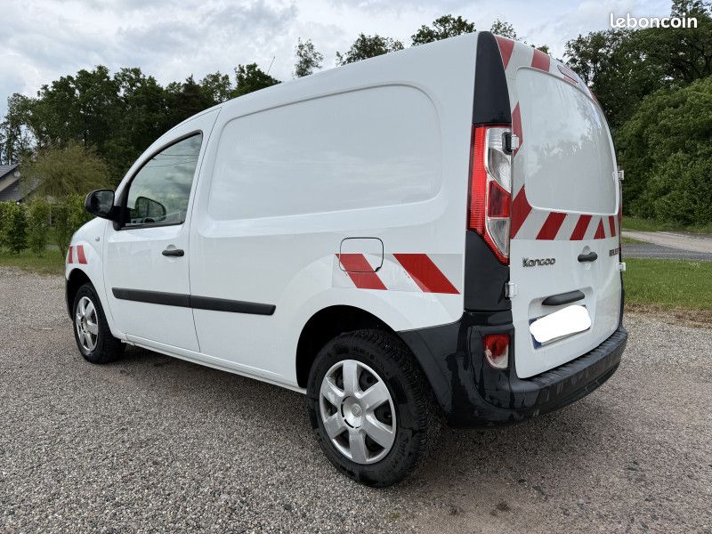 Renault KANGOO II EXPRESS 1.5 DCI 75CH ENERGY CONFORT EURO6 - 7375 EUROS HT (image 4)