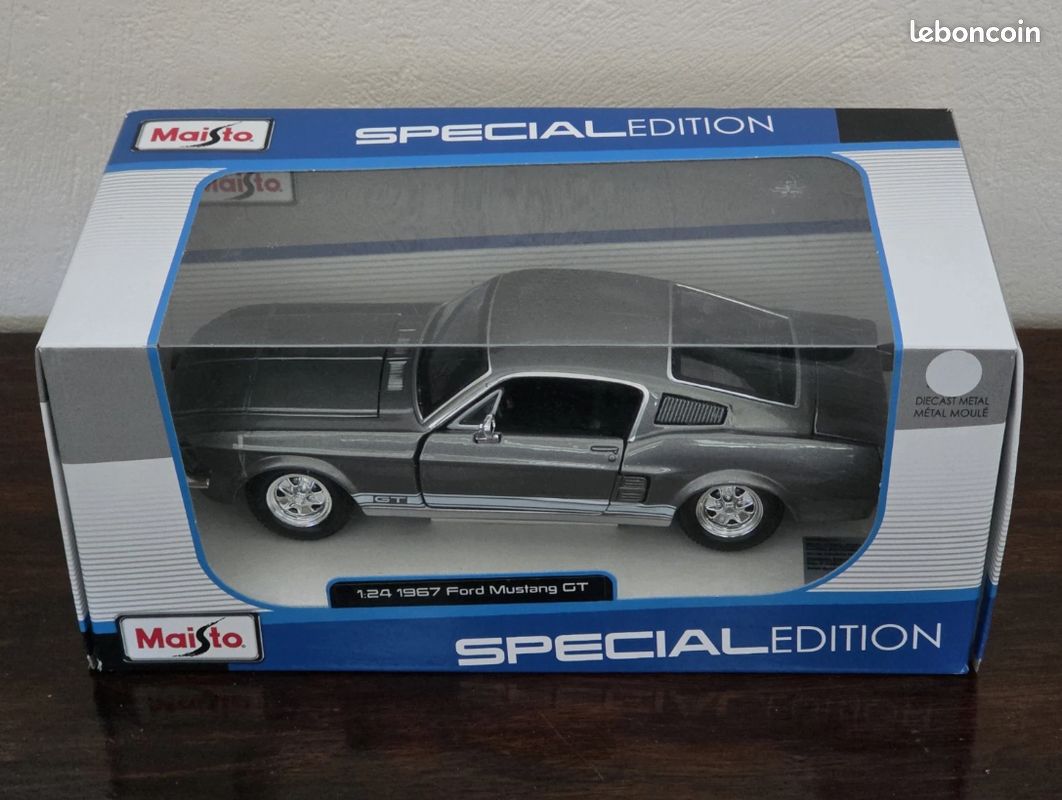 Miniature Ford Mustang GT 1967 échelle 1/24 Par Maisto, Voiture De Collection
