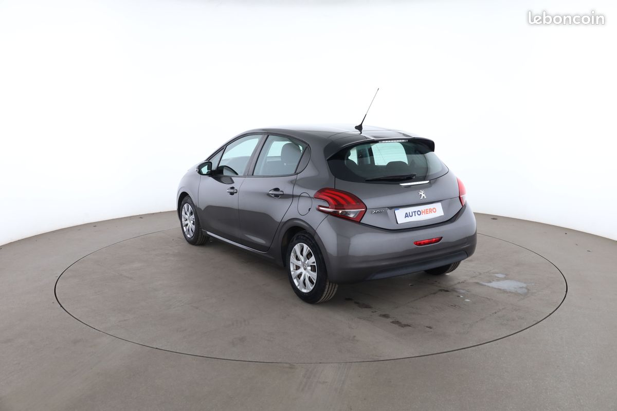 Peugeot 208 1.2 PureTech Active ETG5 5P 82 ch (image 2)