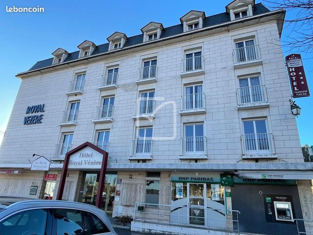 Studio 3 pièces 69 m²