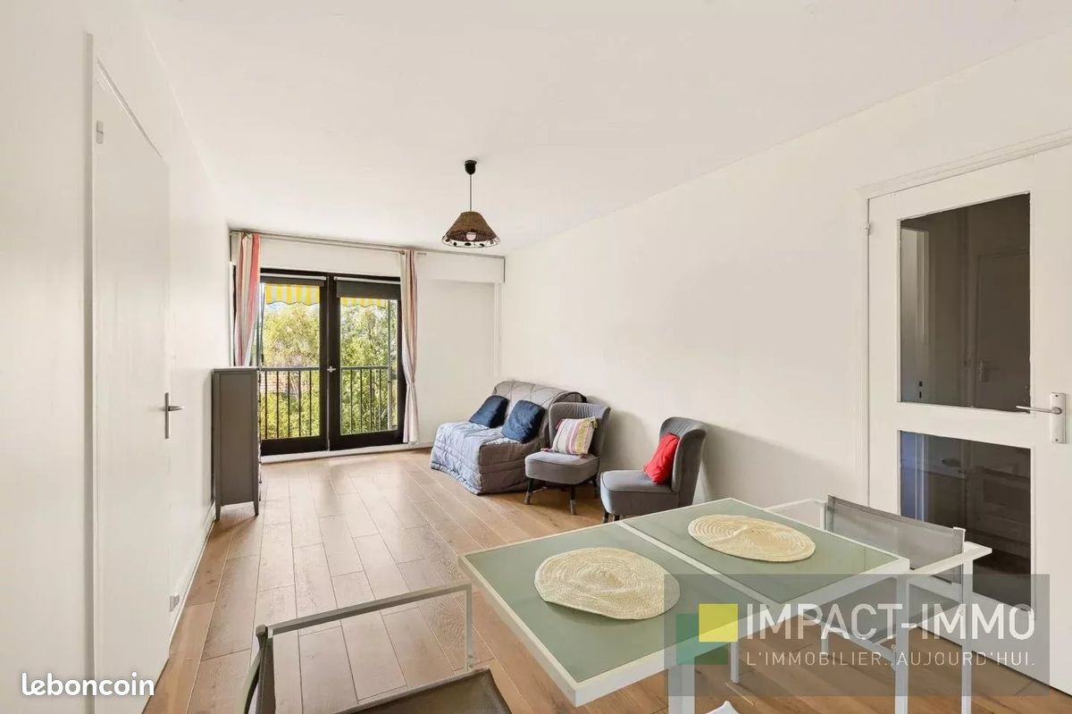 Appartement 1 pièce 37 m² · à Courbevoie · 37 m² · 259 000 €