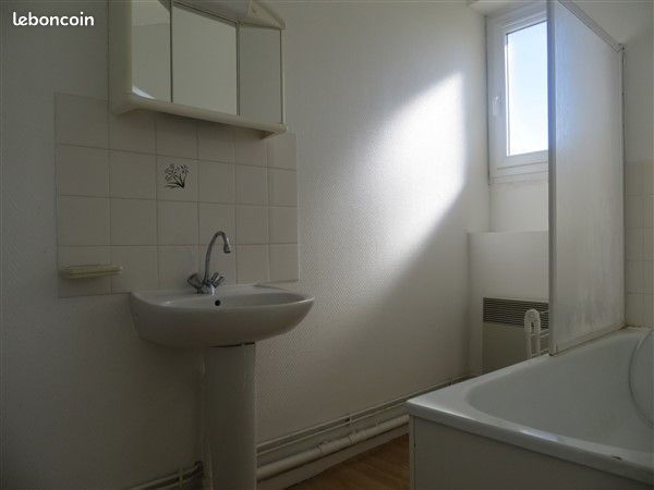 Appartement 2 pièces 27 m² - Égletons 19300 (image 3)