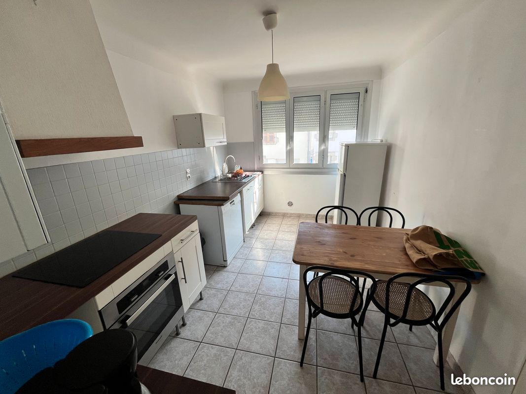 Appartement 3 pièces 70 m² · à Lorient · 70 m² · 450 €
