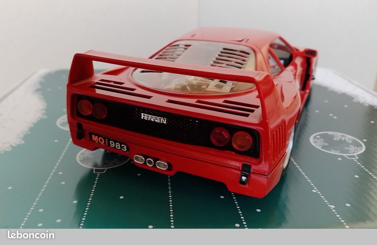 FERRARI F40 1/18 Chrome en boîte d'origine série speciale EUR 299,95 - FR