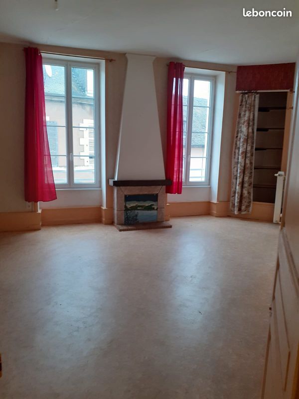 Appartement 3 pièces 85 m² · à Évaux-les-Bains · 85 m² · 450 €