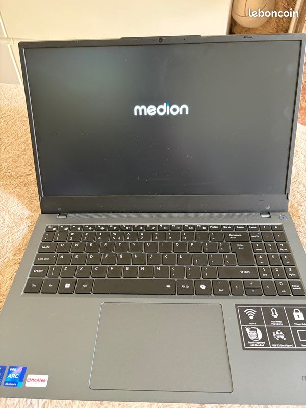 PC Portable MEDION Intel Core Ultra 5 (État Neuf) (image 1)